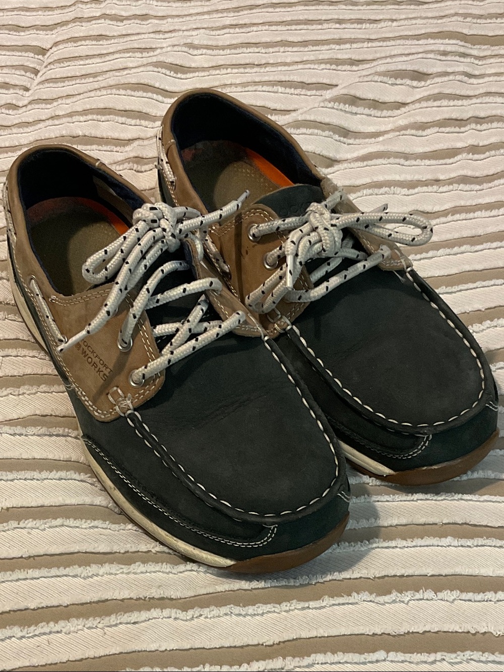 Men's Two-Tone Black and Brown Lace-Up Boat Shoes